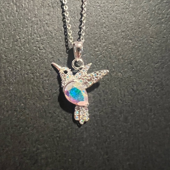 Brand New with Tag Crystal Hummingbird pendant necklace 16”-18” - Picture 3 of 4